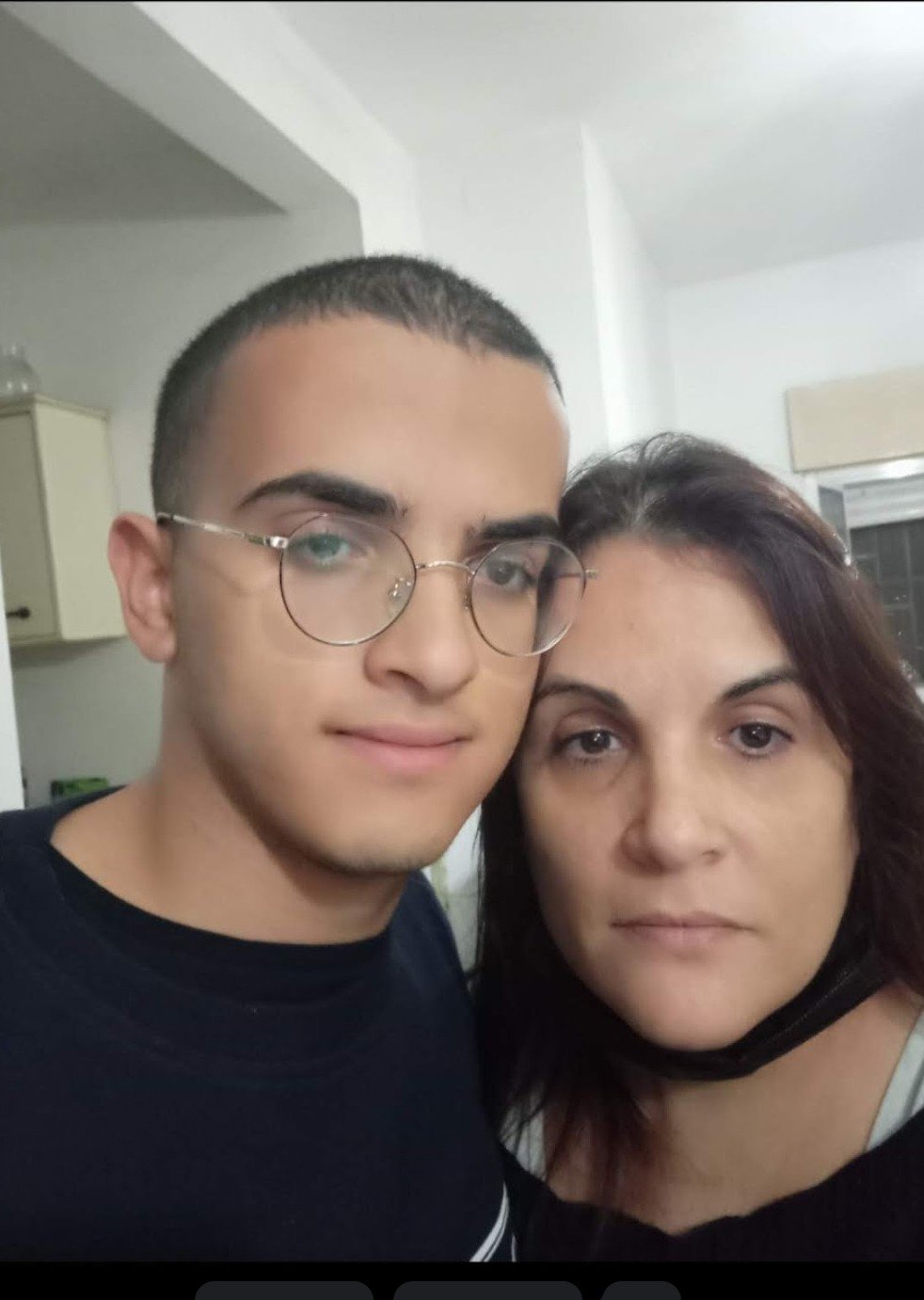 תמונה אחרונה של אמא ובן 💔